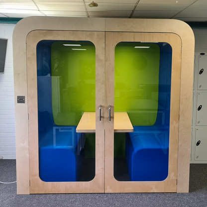 Four Person Soundproof Meeting Booth