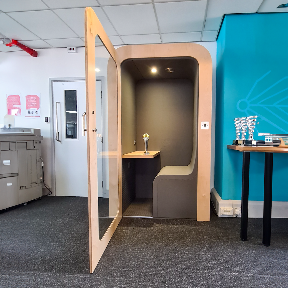 Single Soundproof Office Pod