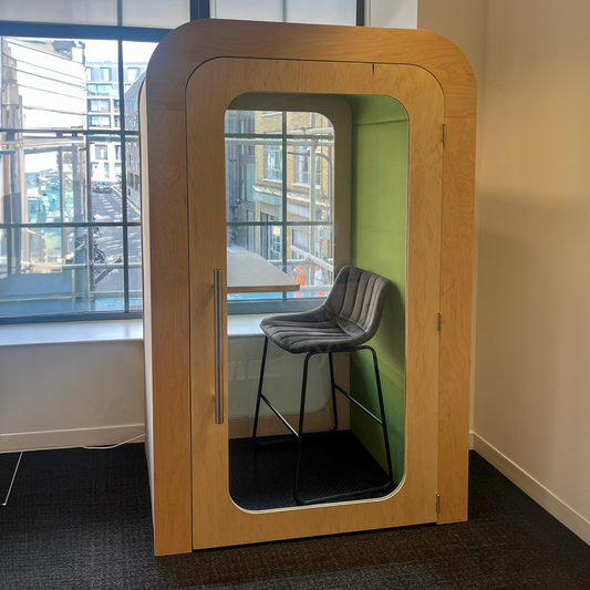 Standing Soundproof Office pod